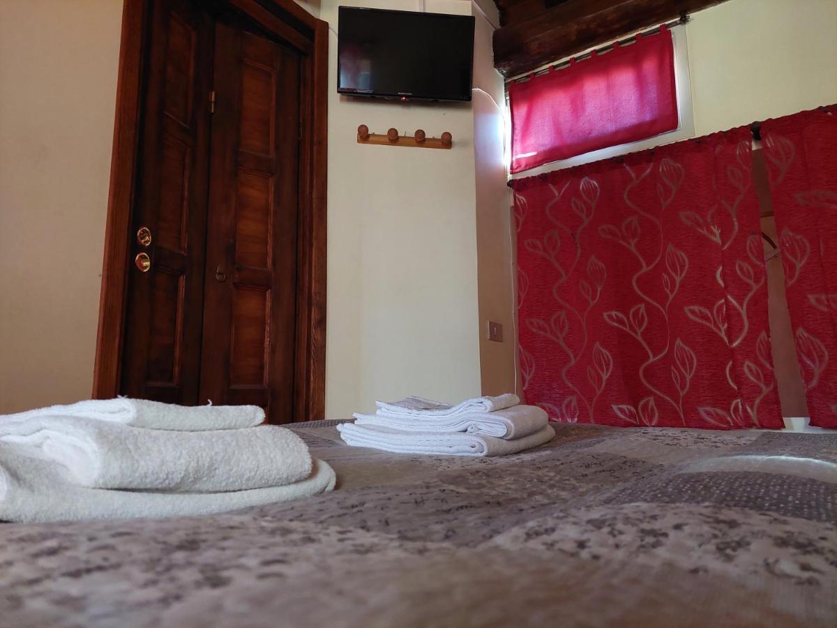Capranica Bed And Breakfast Monticelli المظهر الخارجي الصورة